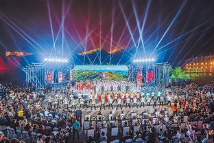2014年的夏天托尼克罗斯加盟皇马，典礼中场传奇序幕就此拉开